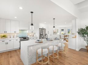 7875 Bellakaren Pl, La Jolla CA 92037