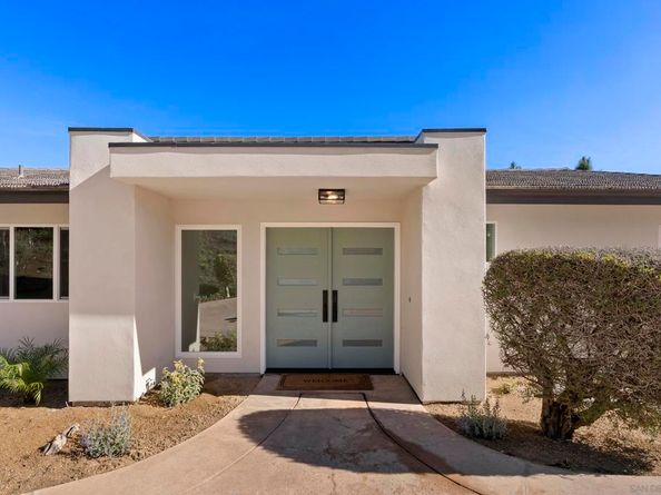 7875 Bellakaren Pl, La Jolla CA 92037