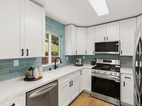 7875 Bellakaren Pl, La Jolla CA 92037