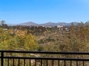 7875 Bellakaren Pl, La Jolla CA 92037