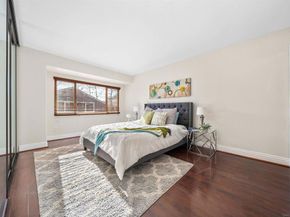 3167 Via Alicante 242, La Jolla CA 92037