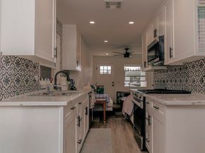 6266 68 Stewart St, San Diego CA 92115