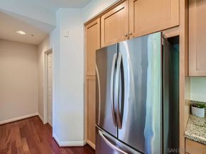 8761 Plaza Park Ln, San Diego CA 92123