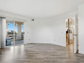 7163 Camino DeGrazia 112, San Diego CA 92111