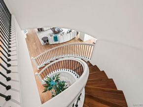 2500 6th Ave. PH5, San Diego CA 92103