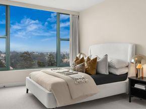 2500 6th Ave. PH5, San Diego CA 92103