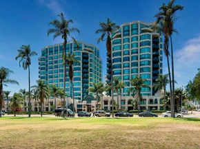 2500 6th Ave. PH5, San Diego CA 92103