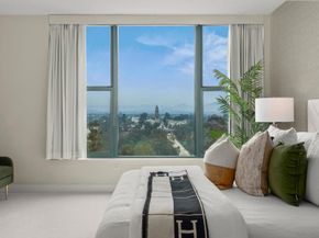 2500 6th Ave. PH5, San Diego CA 92103