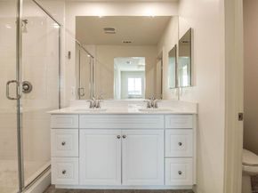 6012 Village Center Loop Rd 35, San Diego CA 92130