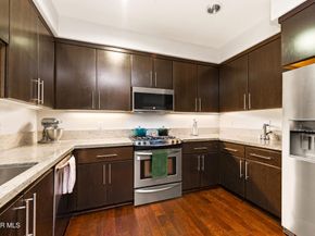 10878 Bloomfield Street 107, Toluca Lake CA 91602