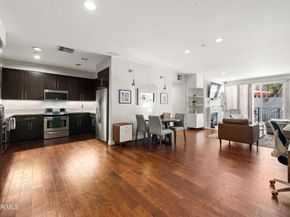 10878 Bloomfield Street 107, Toluca Lake CA 91602