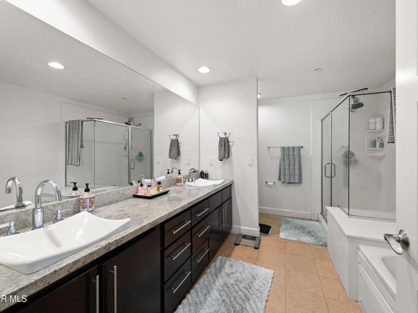 10878 Bloomfield Street 107, Toluca Lake CA 91602