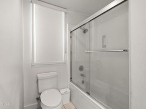 10878 Bloomfield Street 107, Toluca Lake CA 91602