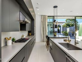 829 Flower Avenue, Venice CA 90291