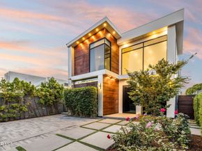 829 Flower Avenue, Venice CA 90291