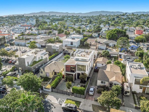 829 Flower Avenue, Venice CA 90291