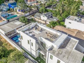 829 Flower Avenue, Venice CA 90291
