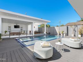 829 Flower Avenue, Venice CA 90291