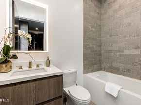 829 Flower Avenue, Venice CA 90291