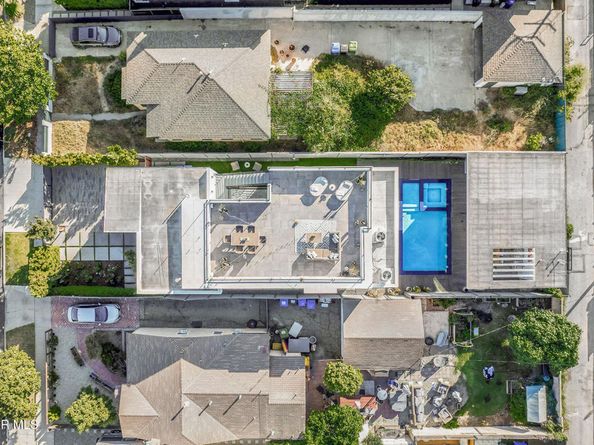 829 Flower Avenue, Venice CA 90291