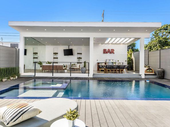829 Flower Avenue, Venice CA 90291