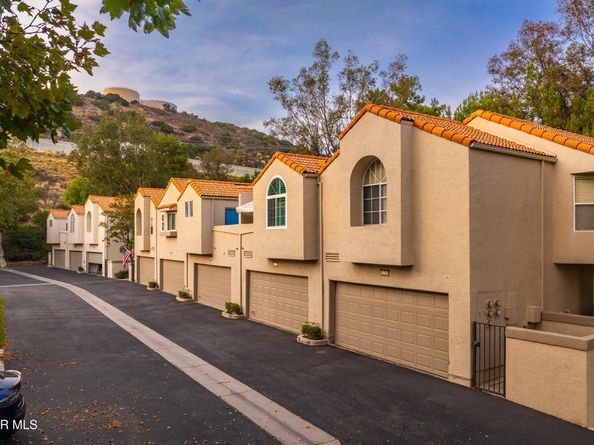 22203 Shadow Valley Circle, Chatsworth CA 91311