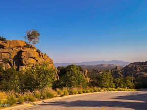 22203 Shadow Valley Circle, Chatsworth CA 91311