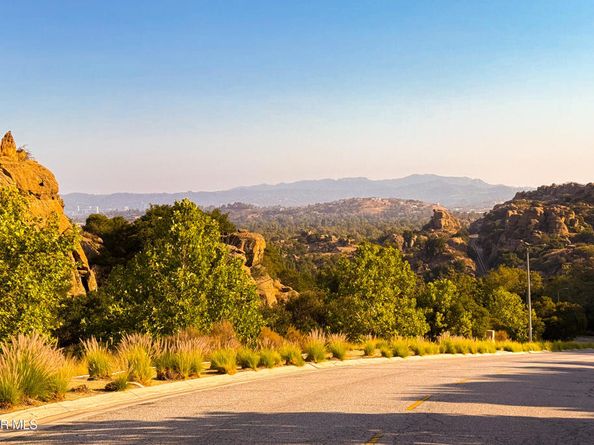 22203 Shadow Valley Circle, Chatsworth CA 91311