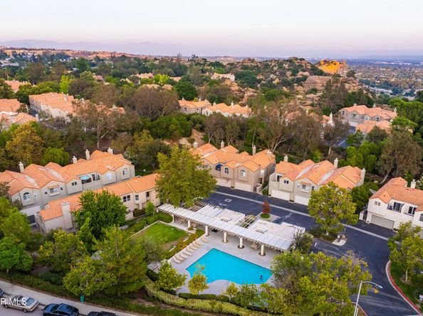 22203 Shadow Valley Circle, Chatsworth CA 91311