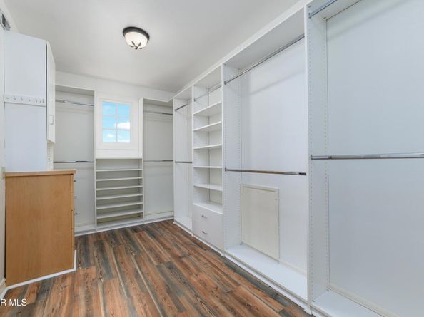 29515 Weeping Willow Drive, Agoura Hills CA 91301