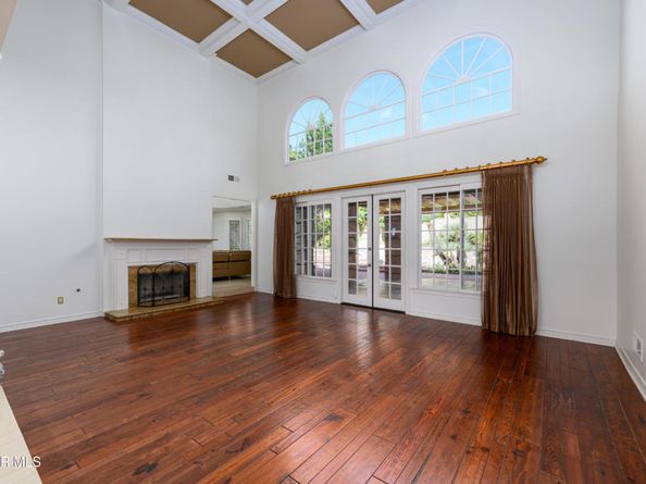 29515 Weeping Willow Drive, Agoura Hills CA 91301