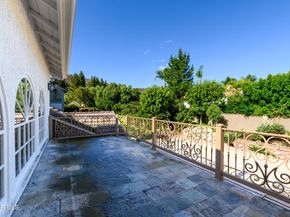 29515 Weeping Willow Drive, Agoura Hills CA 91301