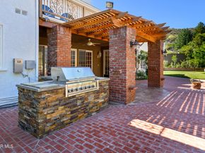 29515 Weeping Willow Drive, Agoura Hills CA 91301
