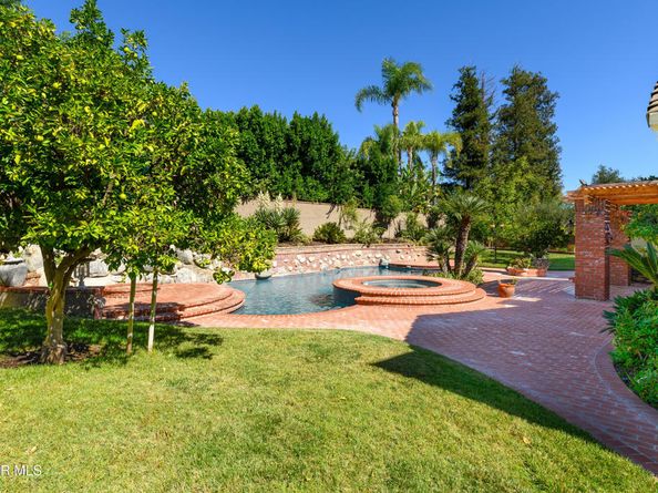 29515 Weeping Willow Drive, Agoura Hills CA 91301