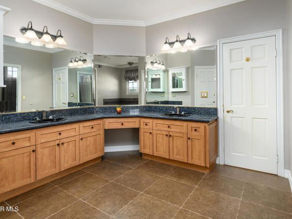 29515 Weeping Willow Drive, Agoura Hills CA 91301