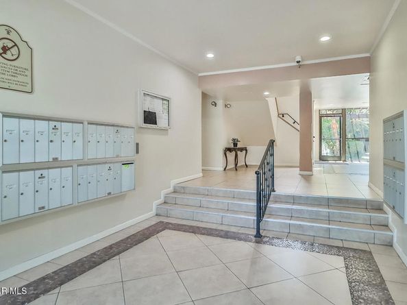 5349 Newcastle Avenue 28, Encino CA 91316