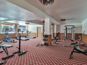 5349 Newcastle Avenue 28, Encino CA 91316