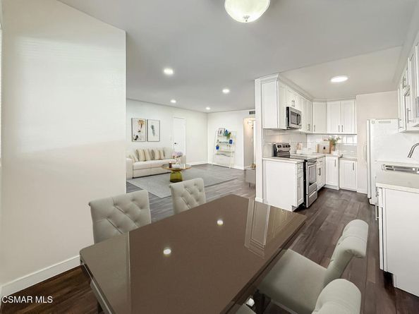 5349 Newcastle Avenue 28, Encino CA 91316