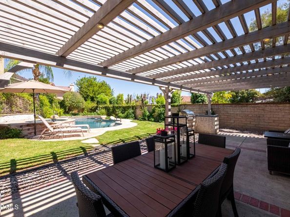 5676 Walnut Ridge Drive, Agoura Hills CA 91301