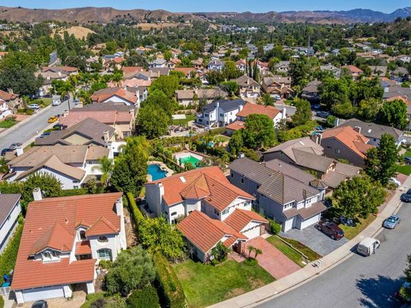 5676 Walnut Ridge Drive, Agoura Hills CA 91301