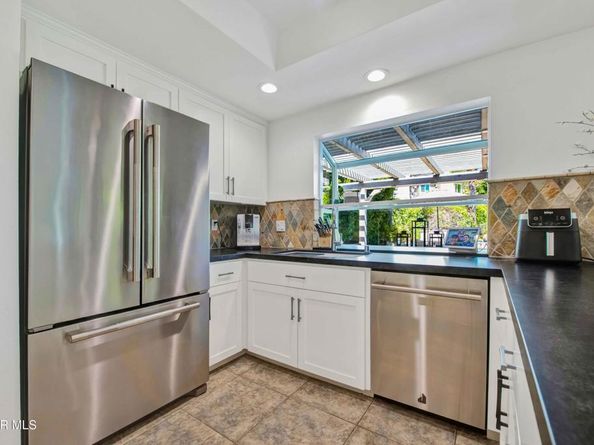 5676 Walnut Ridge Drive, Agoura Hills CA 91301