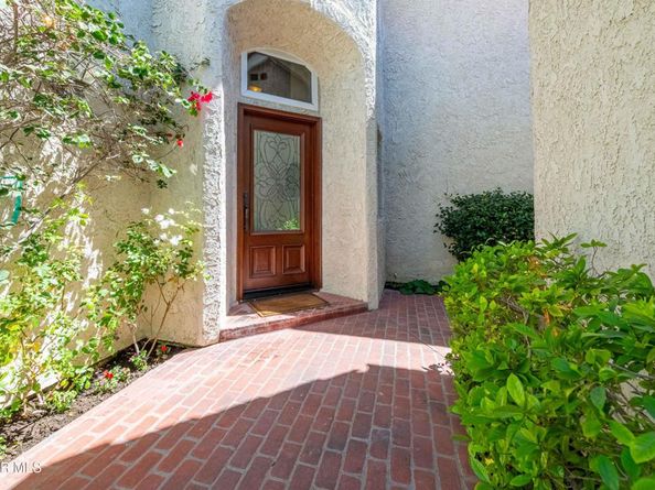 5676 Walnut Ridge Drive, Agoura Hills CA 91301