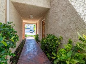 5676 Walnut Ridge Drive, Agoura Hills CA 91301
