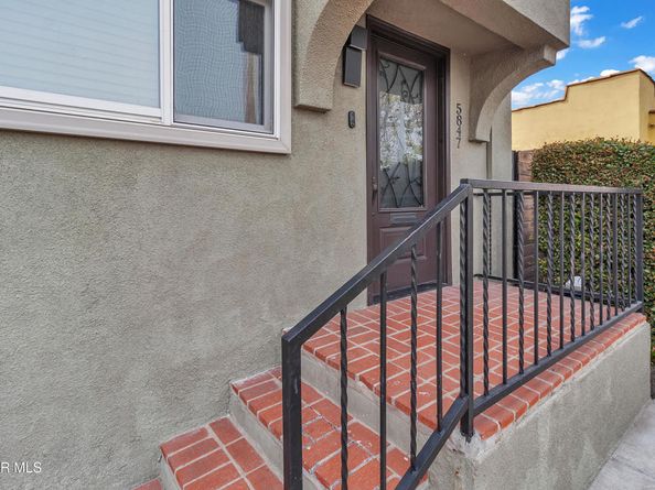 5847 S Wilton Place 5849, Los Angeles CA 90047
