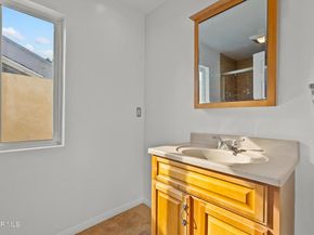 17400 Hemmingway Street, Northridge CA 91325