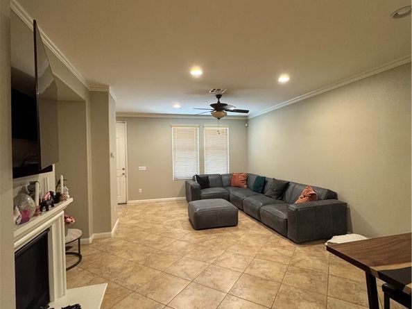 15723 Parkhouse Drive 40, Fontana CA 92336