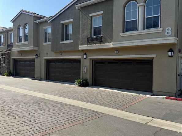 15723 Parkhouse Drive 40, Fontana CA 92336