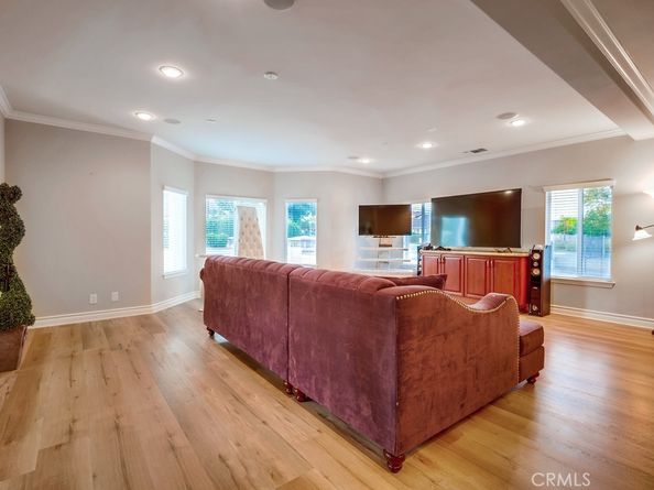 322 E 19th Street, Upland CA 91784