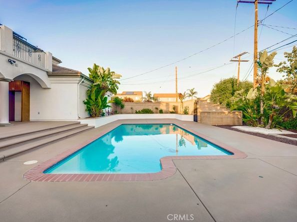 322 E 19th Street, Upland CA 91784