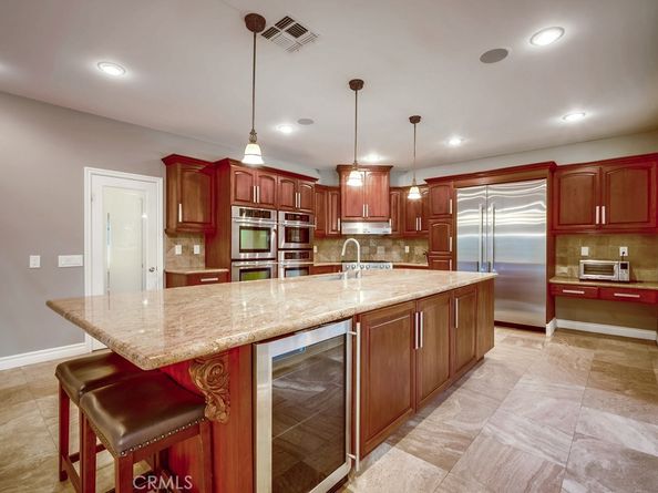 322 E 19th Street, Upland CA 91784